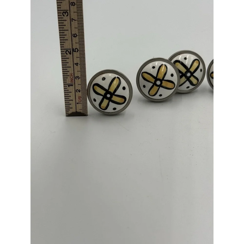 Decorative Yellow/White‎ Flower Knobs for Cabinet or Furniture Set of 4